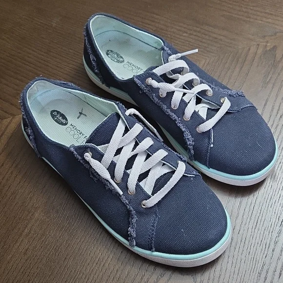 Dr. Scholl's Dark Blue Sneakers with White and Teal Accents - Picture 1 of 8